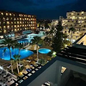 Lägenhetshotell Bahia Serena (adults Only)