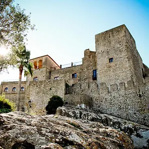 Hotell Tugasa Castillo De Castellar