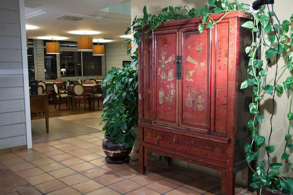 Hotel Nuevo Portil Golf إل رومبيدو